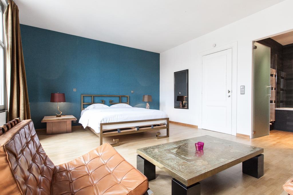 B&B Quatre20Cinq Antwerpen Buitenkant foto